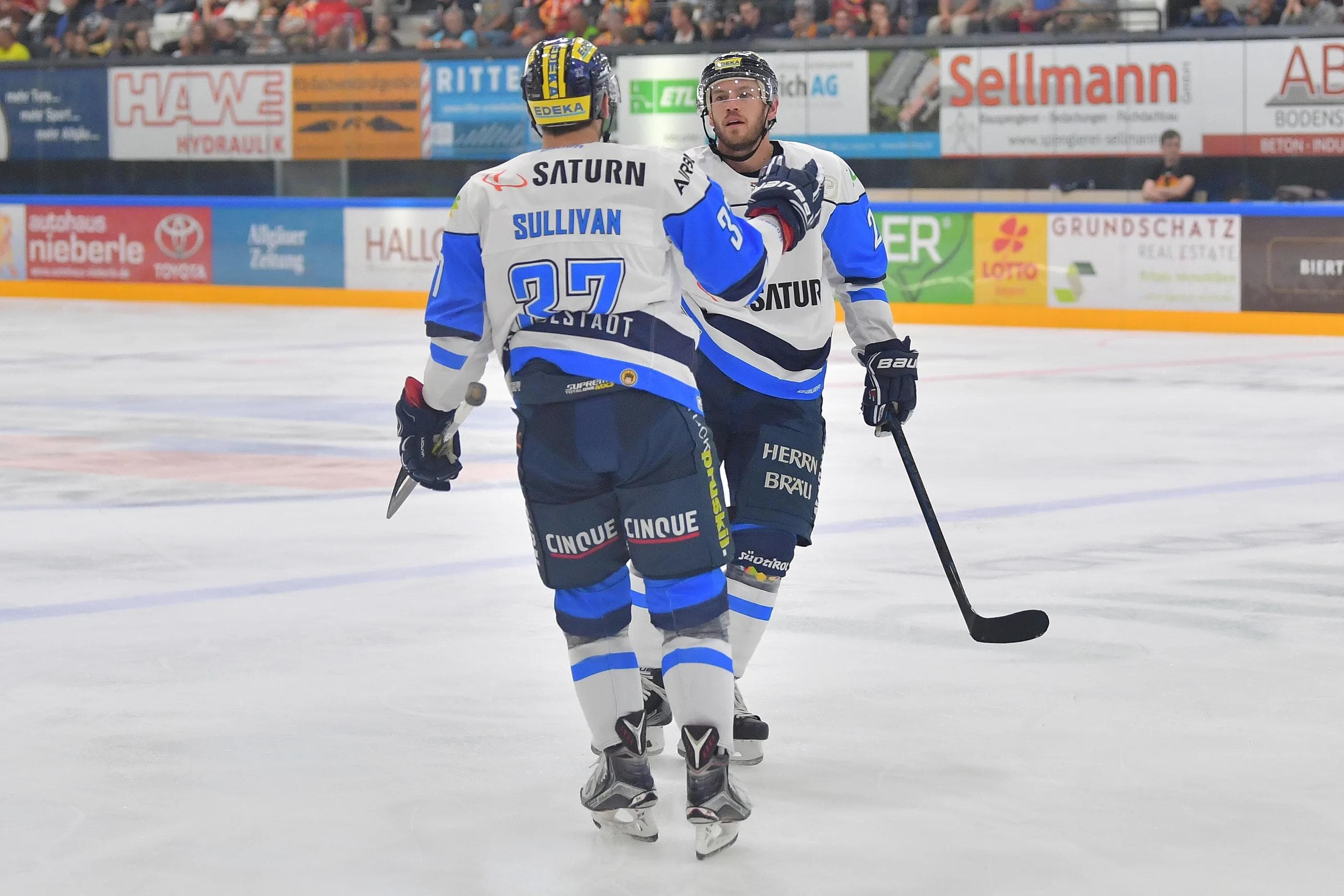 Die Panther Sean Sullivan und Maury Edwards spielten beide bereits in Reihen der Straubing Tigers.  Foto: ST-Foto.de / Johannes Traub