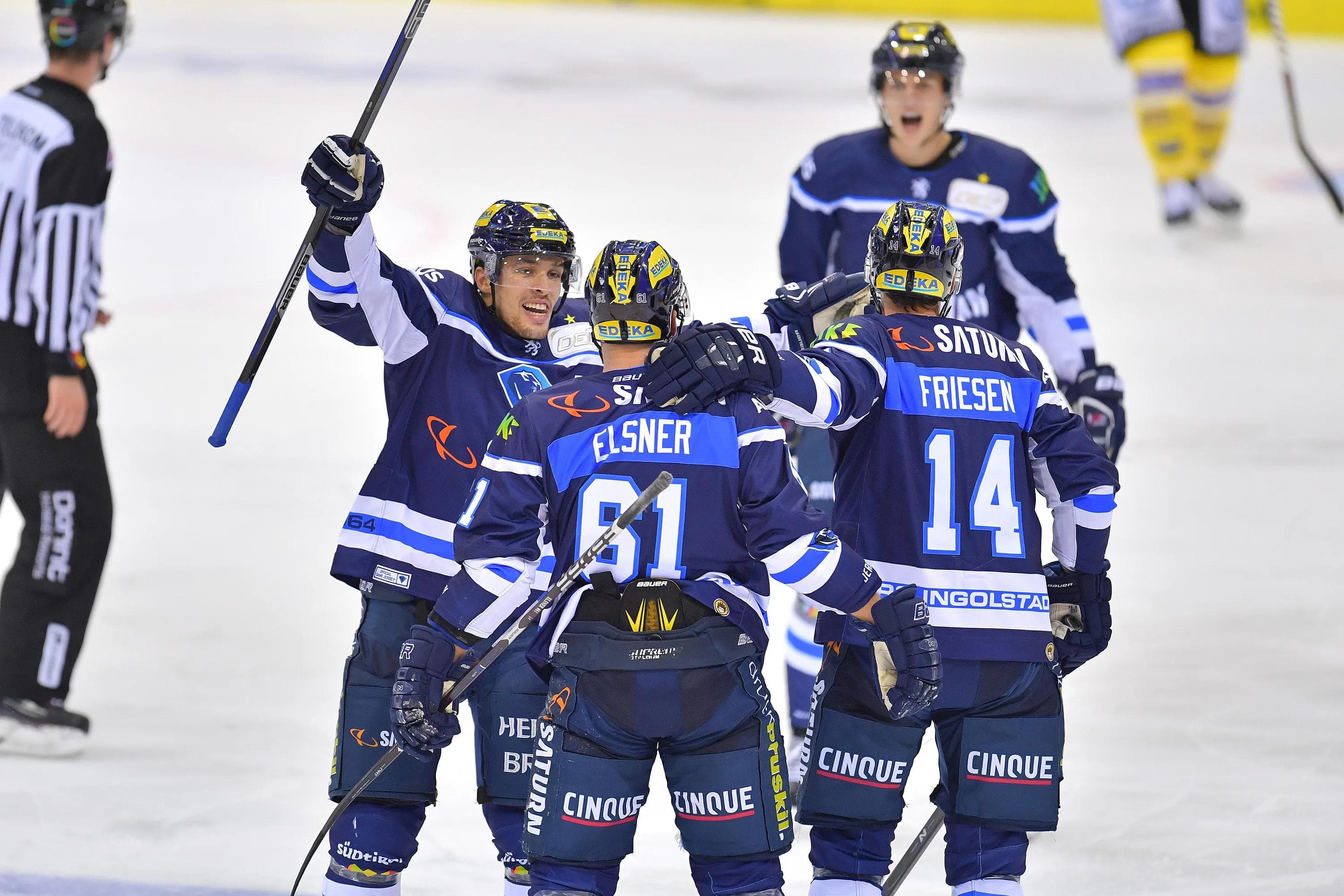 Wenn die Panther zum Torjubel fahren, erhält der wohltätige Verein Goals for Kids von Gönnern eine Spende.
Foto: Johannes TRAUB / ST-Foto.de