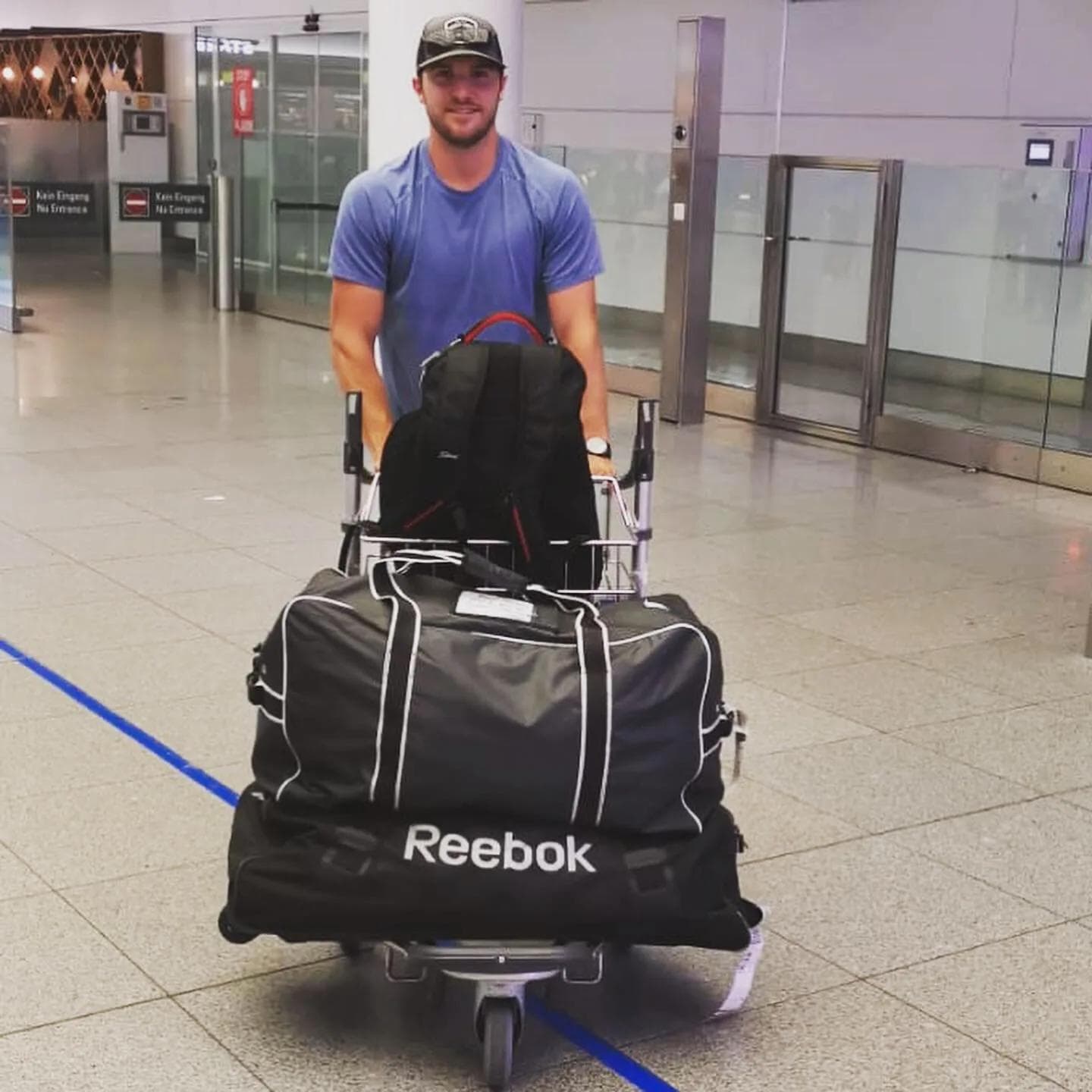 Brett Olson flog aus Chicago ein.