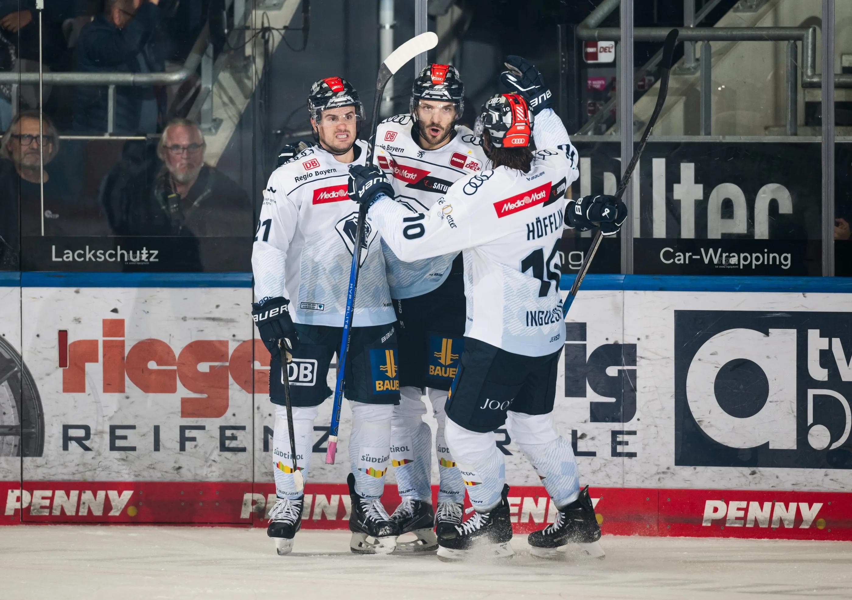 Erster Auswärtsdreier der Saison im Derby