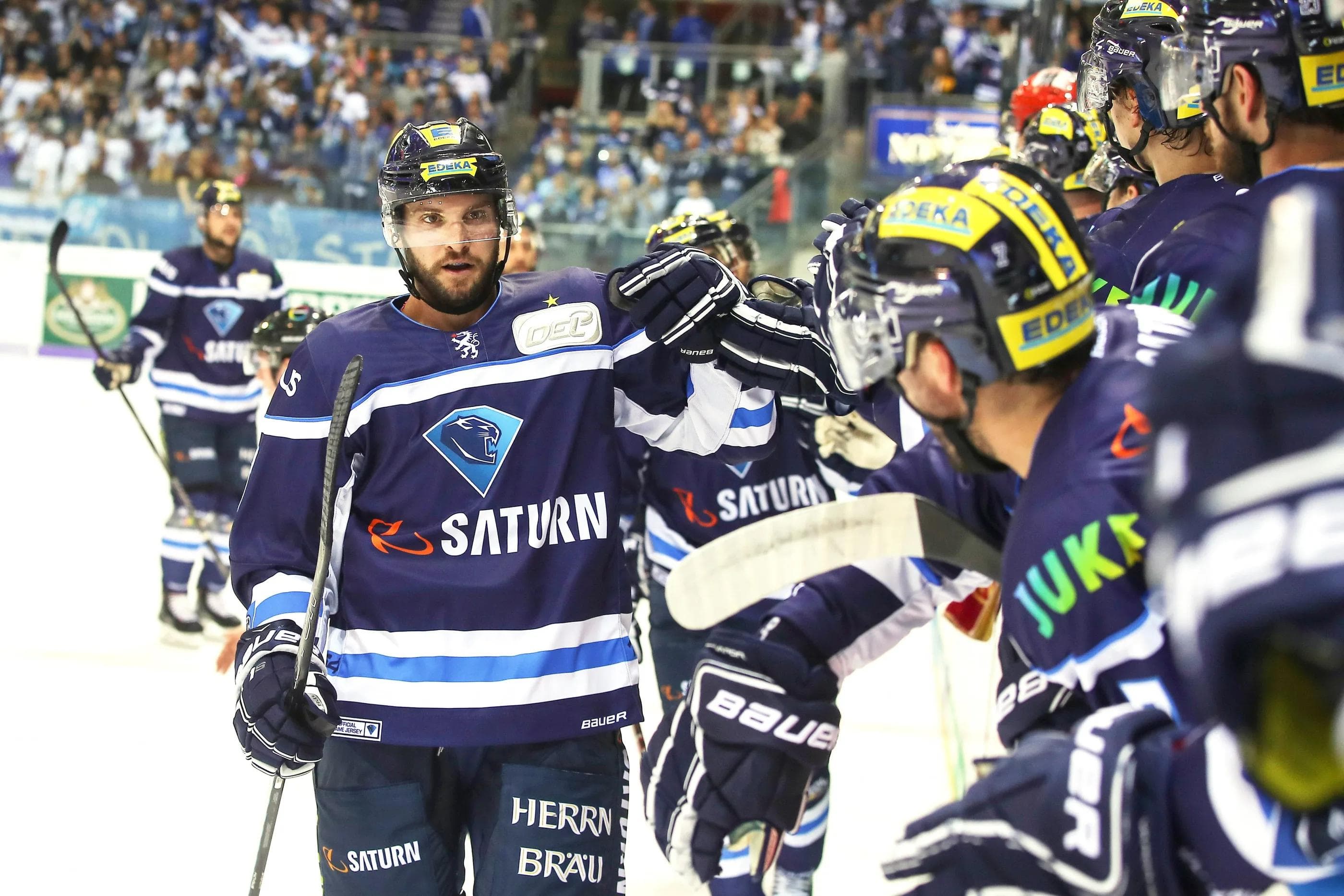 Die Panther freuen sich auf die Spezl-Spiele. Foto: Stefan Bösl / www.kbumm.de
