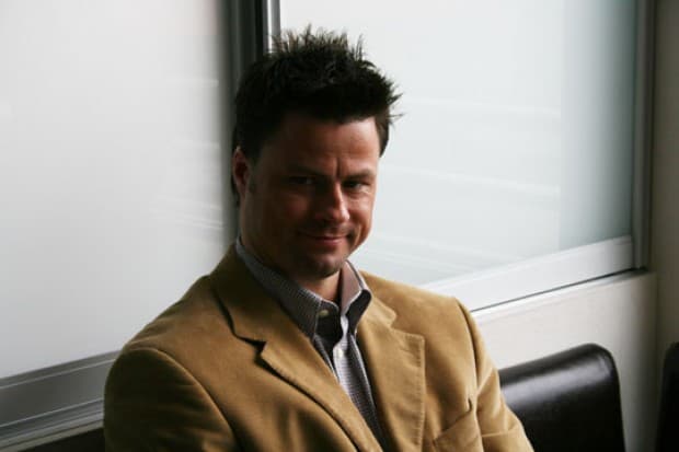 Heute ab 19 Uhr im Live- Chat des ERC Ingolstadt und der Neuburger Rundschau: ERC-Sportmanager Tobias Abstreiter. Foto: Oliver Bauer