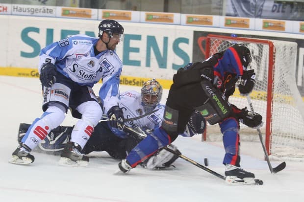 Mike Bales machte mehrere hochkarätige ERC-Chancen zunichte. Foto: Stefan Bösl - www.kbumm.de