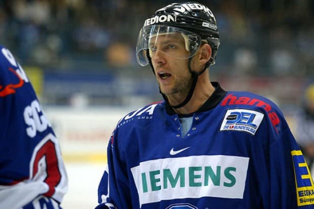 Ex-DEG Metro Star Jeff Tory erzielte das 2:1
