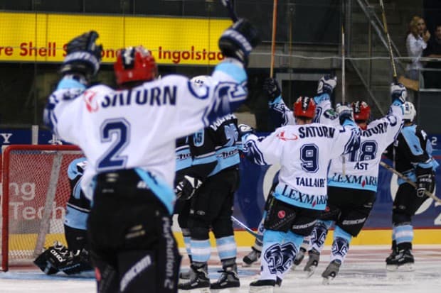 Ausgleich zum 1:1 durch Doug Ast