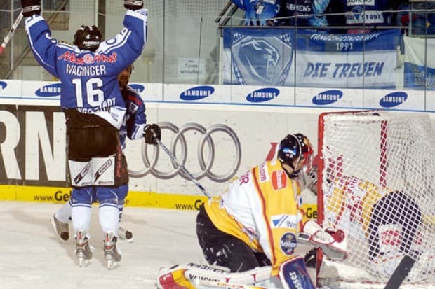 Michael Waginger bleibt bis 2012 ein Panther. Foto: ISPFD