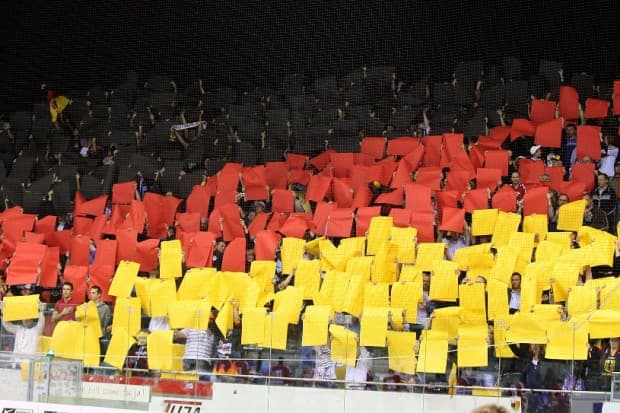Deutschland Choreo der Fans vor dem Spiel. Foto: Stefan Bösl | kbumm - sb-presse.de