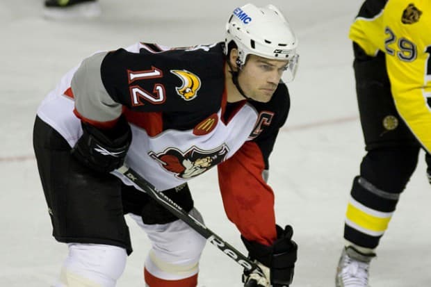 Tyler Bouck  kommt von den Portland Pirates