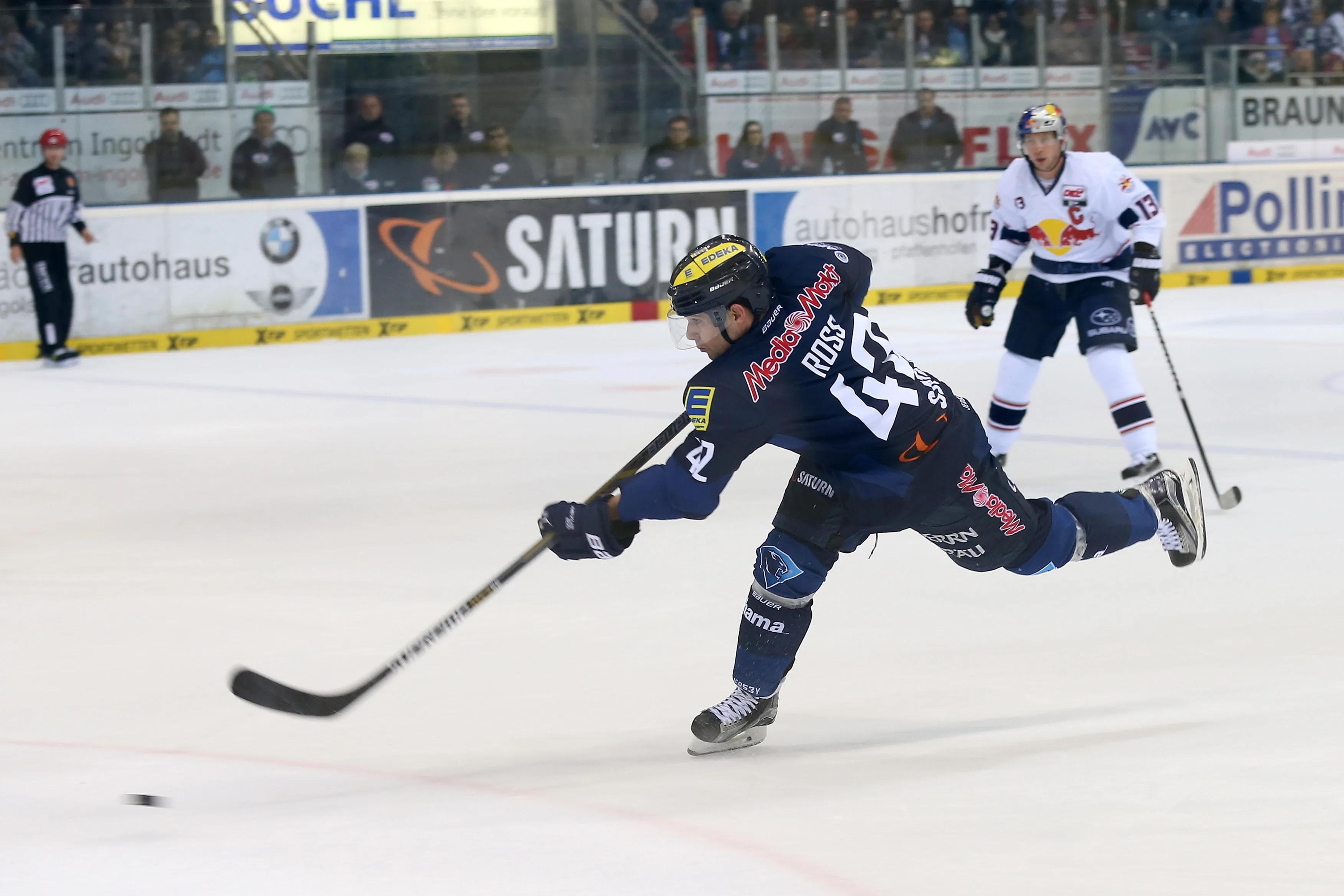 Jared Ross und sein ERC treten zum Oberbayern-Derby in München an. Foto: Stefan Bösl / kbumm.de