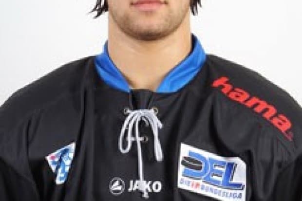 Norman Martens wird ab sofort bei den Eislöwen Dresden spielen. Foto: Bösl - www.kbumm.de