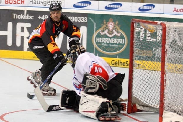 Panther-Stürmer Thomas Greilinger ist auch dieses Jahr wieder bei der Inline WM auf Torejagd. Foto: Bösl - www.kbumm.de
