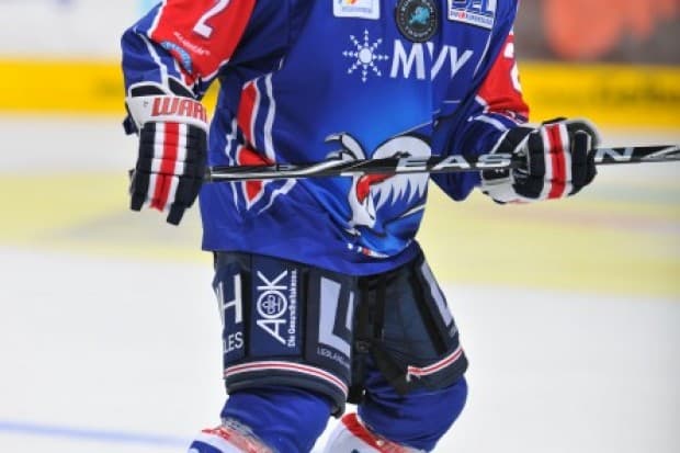 Michel Périard wird ein Panther. Foto: citypress