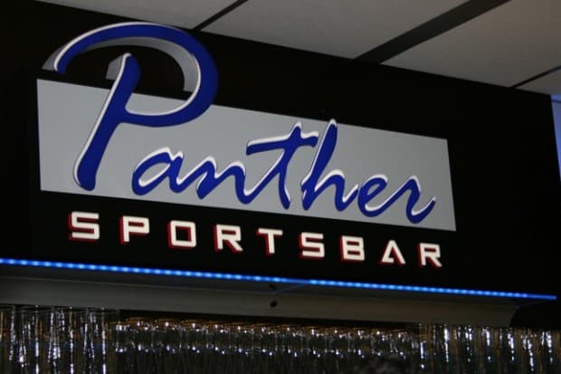 Die Sportsbar hat wieder geöffnet