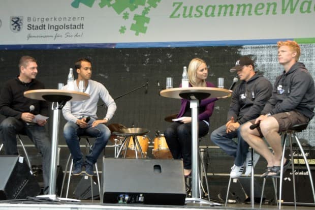 2011 noch als Gast – Christoph Gawlik und Jakub Ficenec beim Lernfest 2011 im Klenzepark. Dieses Jahr beteiligt sich der ERC Ingolstadt aktiv am Lernfest 2013 auf dem Gelände der Bauer AG in Schrobenhausen.