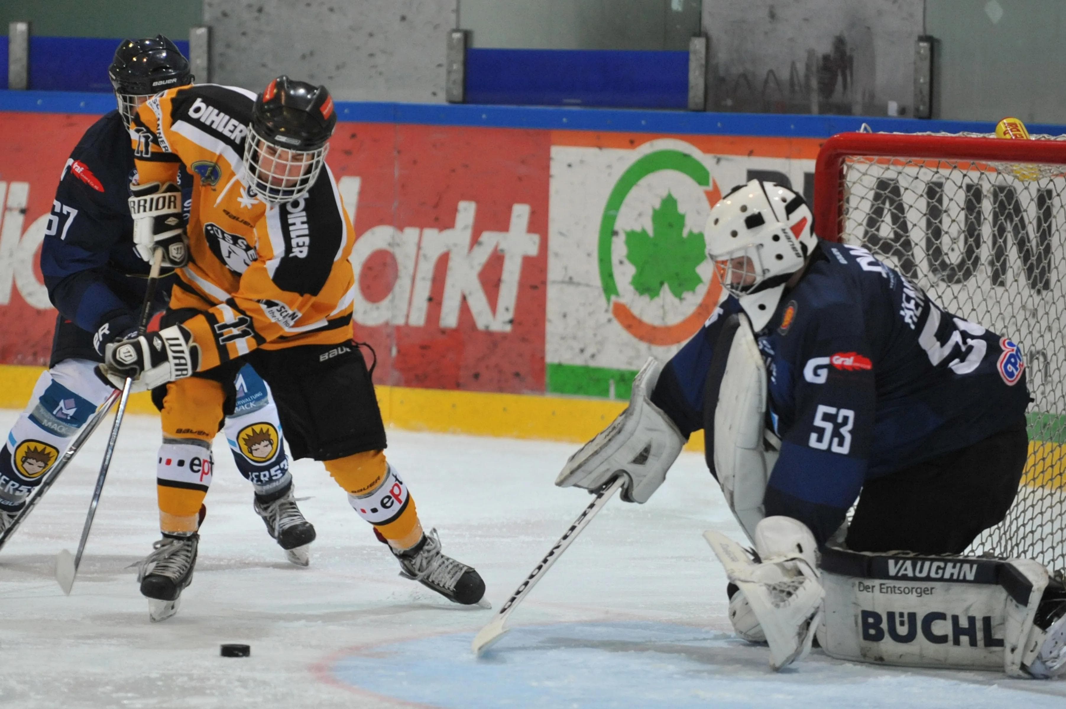Nach dem Sieg über Füssen tritt die U19 diesmal in Peiting an. Foto: Andreas Strobl