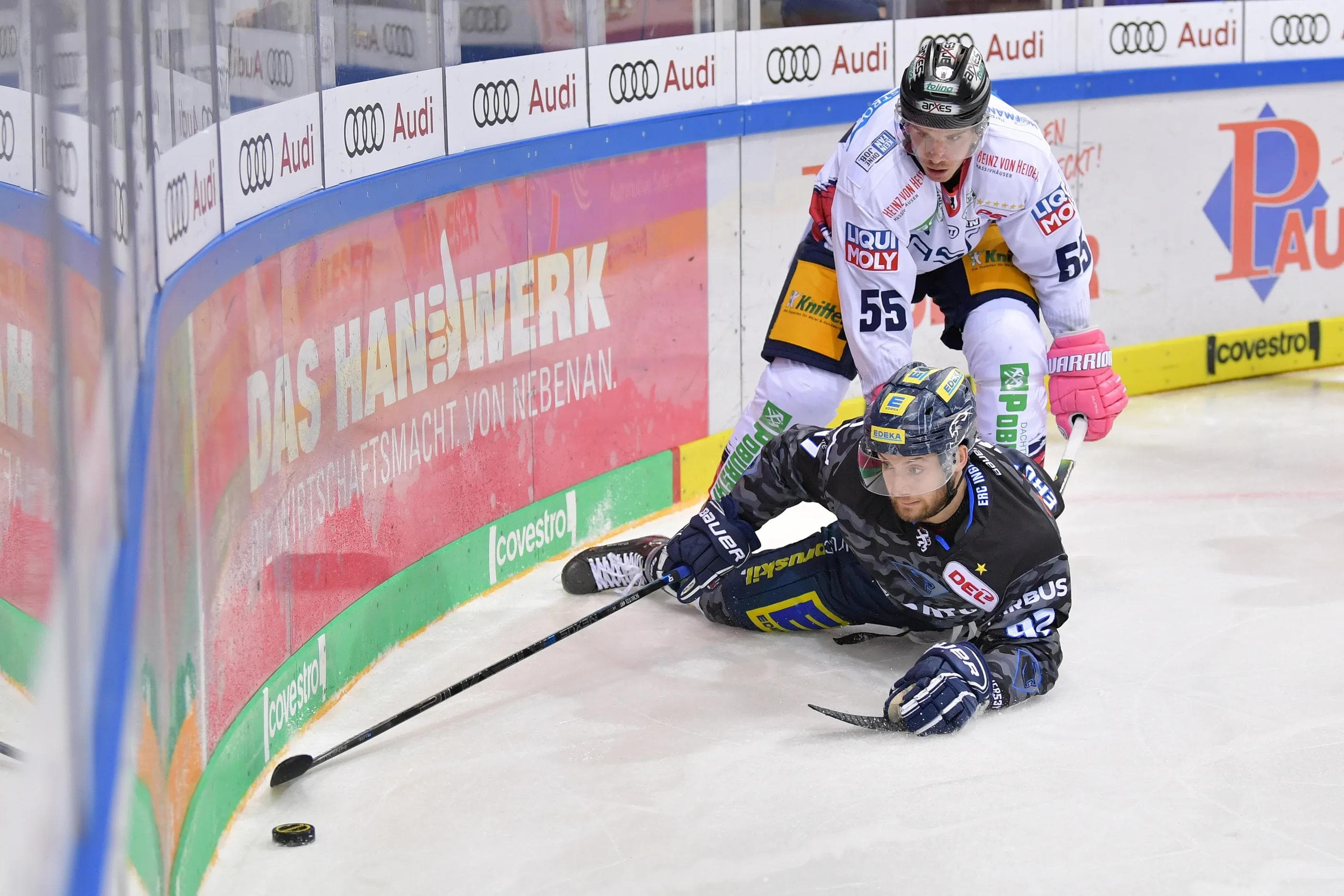 Die Panther um Simon Schütz waren den Eisbären Berlin am Freitagabend deutlich unterlegen.
Foto: Johannes TRAUB / JT-Presse.de