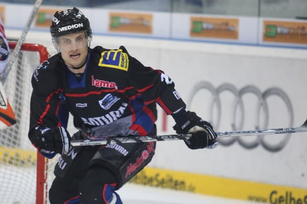 Ein Tor und zwei Assists für Matt Hussey. Foto: Stefan Bösl - www.kbumm.de
