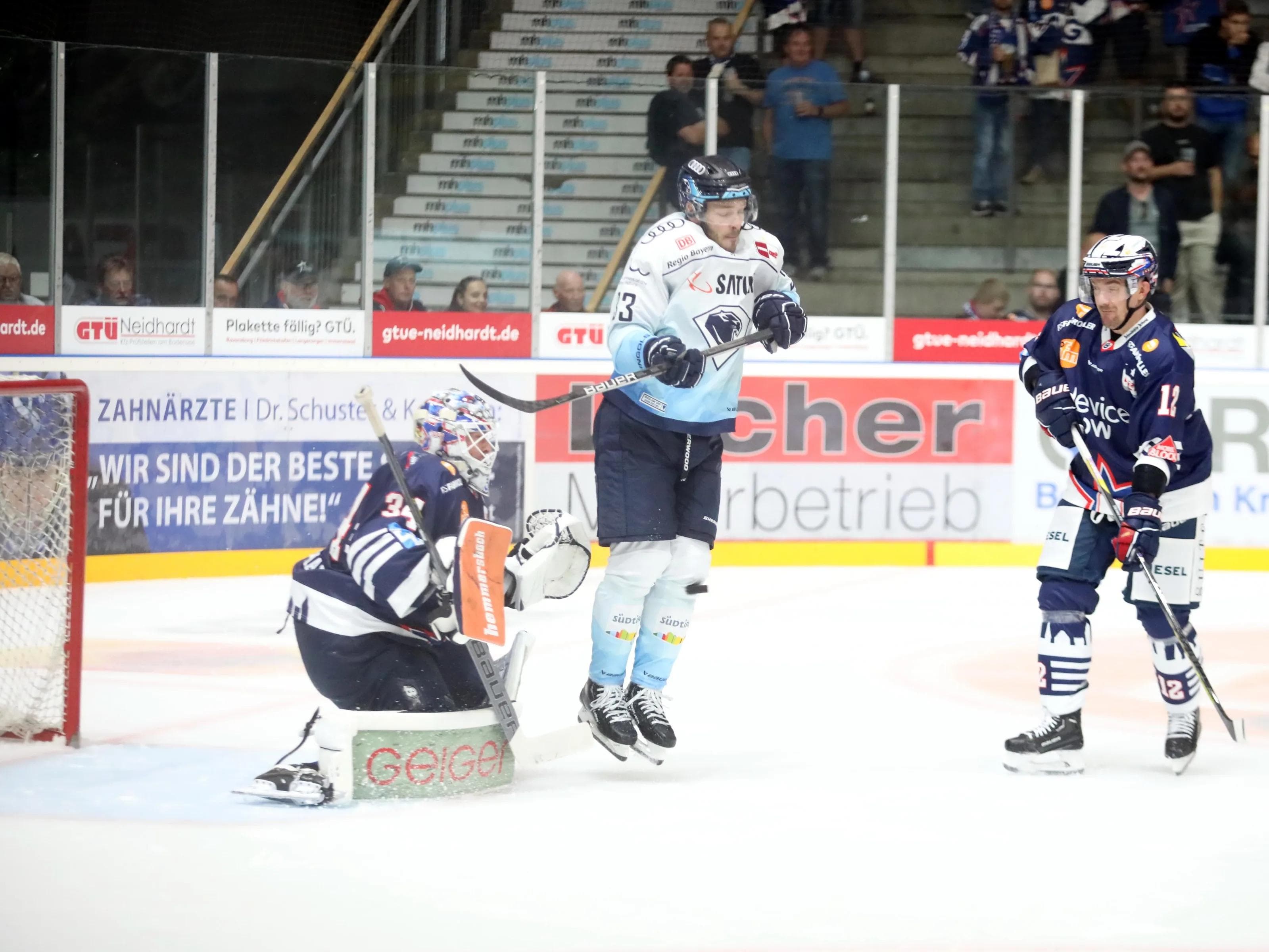 Charles Bertrand und die Panther setzten sich in Ravensburg mit 3:1 durch.
Foto: Kim Enderle