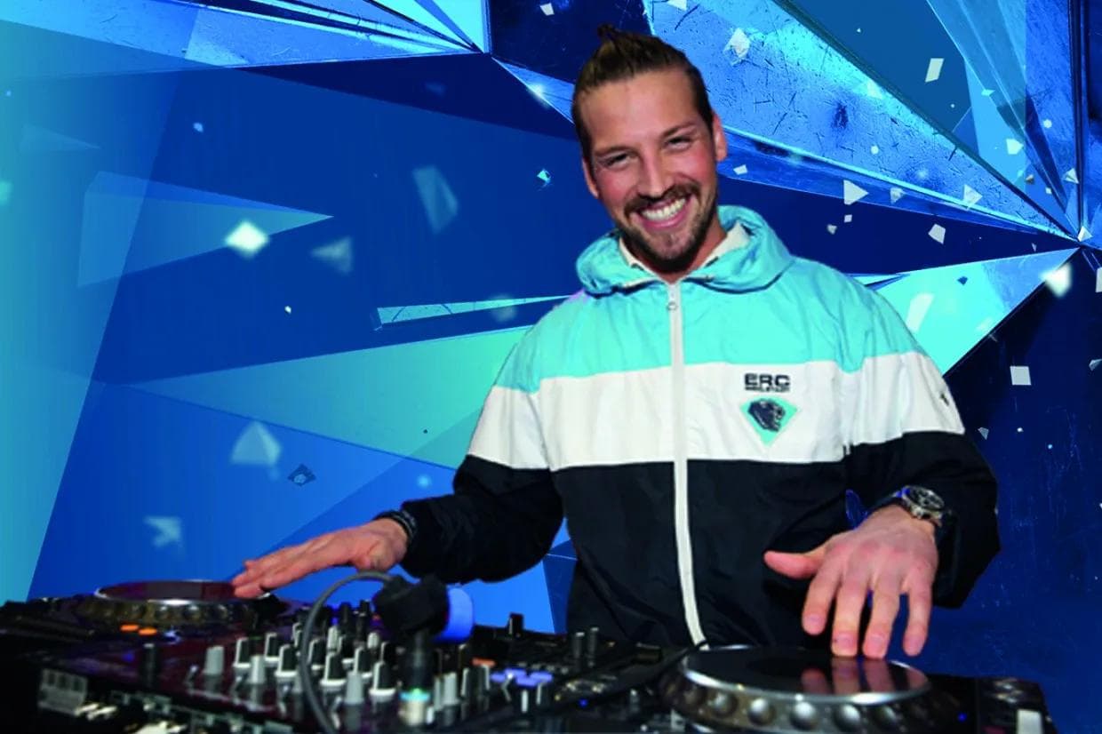 Zwei Panther-Stars bei Ihrer Party? Wählen Sie unter anderem diesen Preis. Foto: Stefan Bösl / kbumm.de