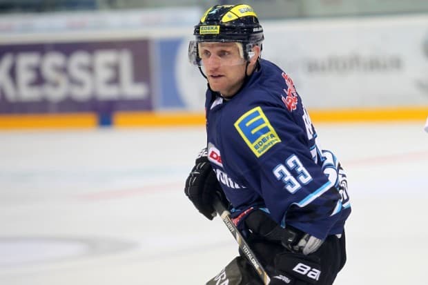 Björn Barta erzielte mit dem ersten Tor gleichzeitig das Game-Winning-Goal. Foto: Stefan Bösl - www.kbumm.de