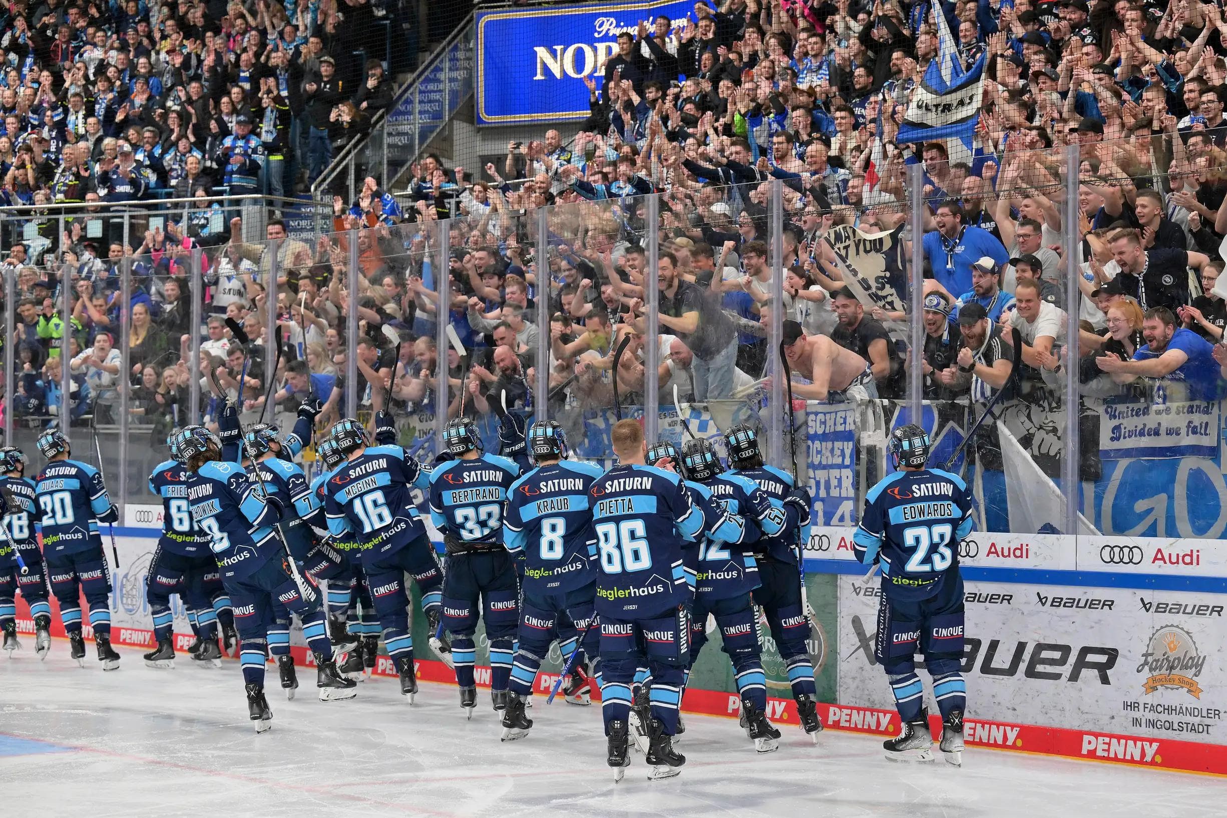 Gemeinsam ins Finale. Jetzt Tickets für die ersten beiden Heimspiele sichern.
Foto: Johannes Traub/JT-Presse.de