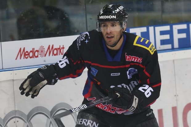 Zweifacher Torschütze: Vince Bellissimo erzielte das 5:0 und 6:0. Foto: Stefan Bösl - www.kbumm.de