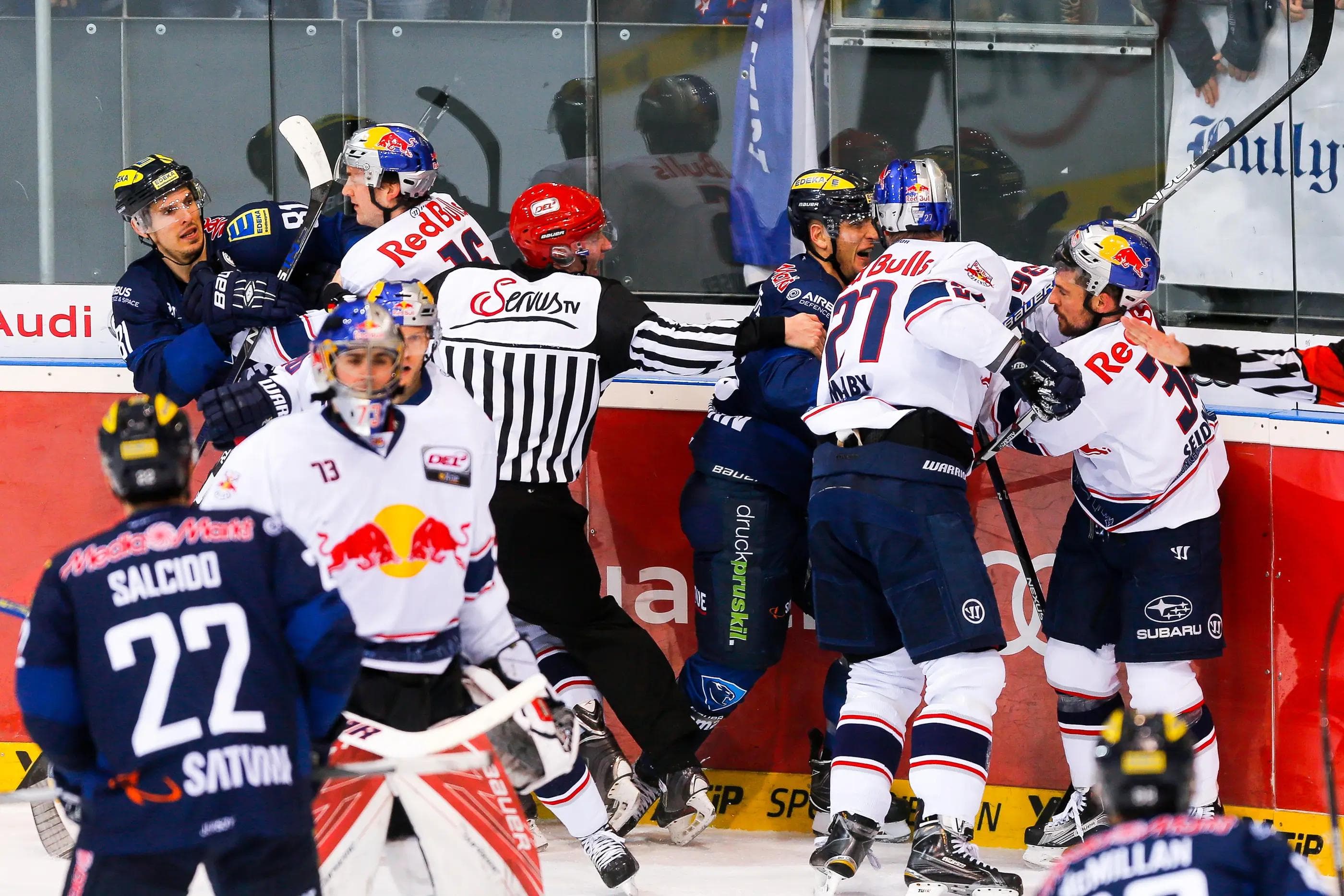 Ein bayerisches Derby mit Kampf, Einsatz und der nötigen Härte haben die Zuschauer gesehen. Foto: st-foto.de / Strisch