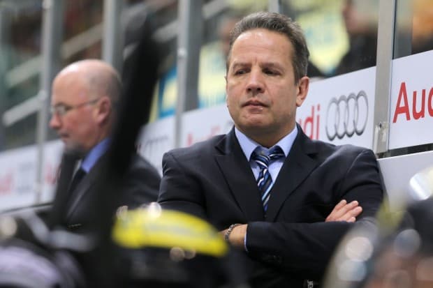 Rich Chernomaz konnte mit der Leistung seiner Spieler erneut nicht zufrieden sein. Foto: Stefan Bösl - www.kbumm.de