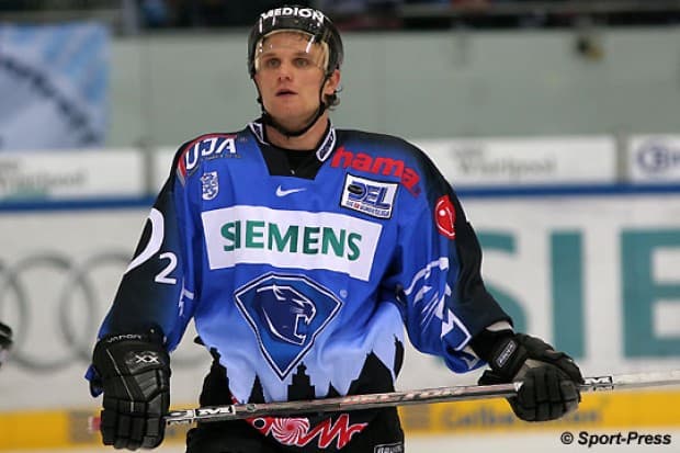 Ex- AEV Panther Björn Barta erzielte das wichtige 2:0
