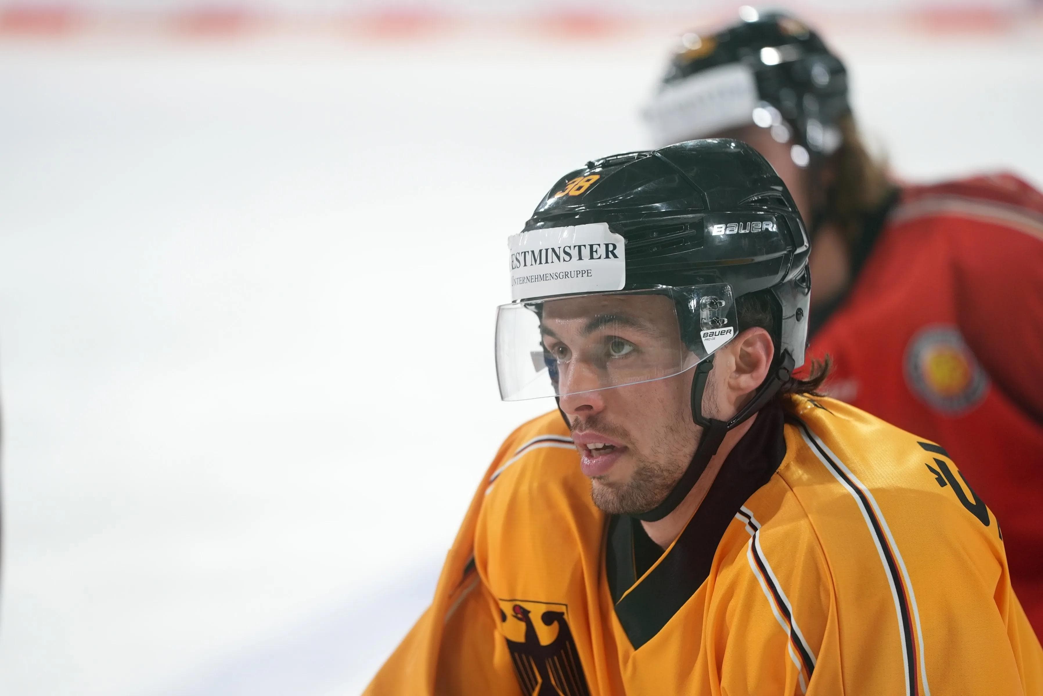 Fabio Wagner bestreitet mit der DEB-Auswahl ab heute die letzten Trainingseinheiten vor dem WM-Auftakt.
Foto: Deutscher Eishockey Bund