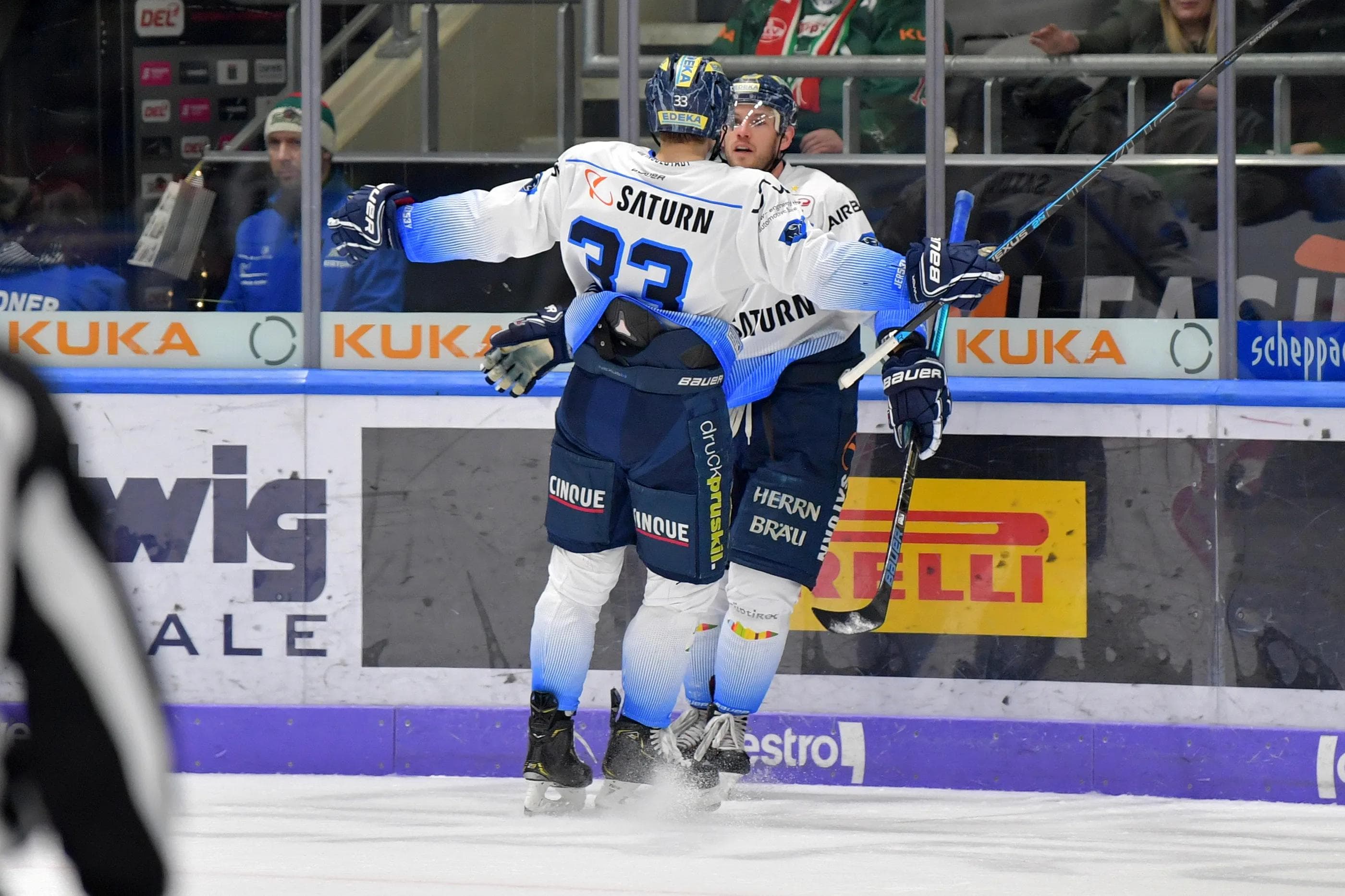 Maury Edwards (rechts) war mit seinem Doppelpack der Matchwinner für die Panther.
Foto: Johannes TRAUB / JT-Presse.de