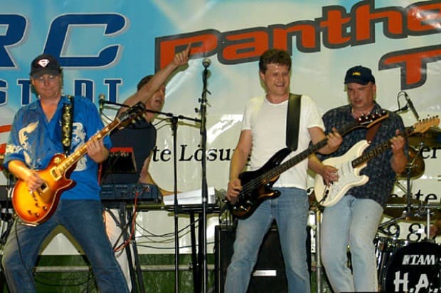 Die Band H.A.T. heizte letztes Jahr so richtig ein.<br>Fotos: Hockey-Press