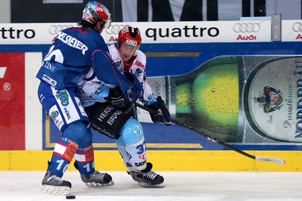 Ossi im Zweikampf mit Danielsmeier