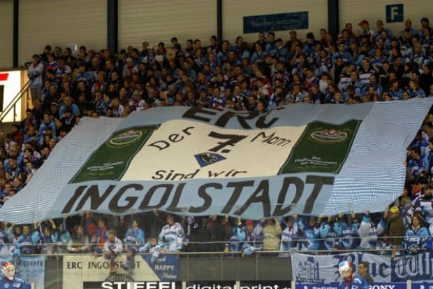 Super-Choreo der Pantherfans