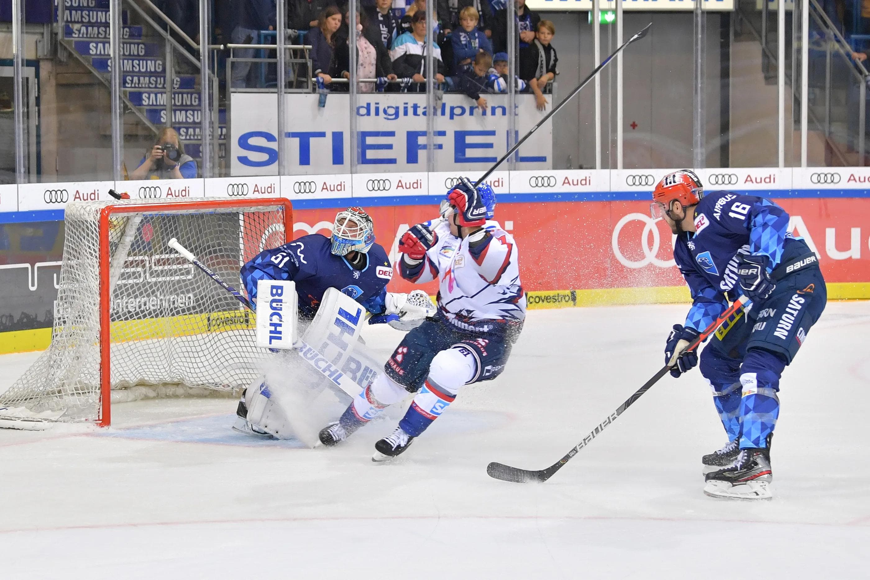 Im ersten Duell der Saison unterlagen die Panther zuhause knapp mit 2:1.
Foto: Johannes Traub/JT-Presse.de