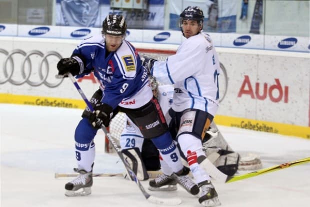 Nach einer schwachen Leistung verlor der ERC mit 3:1 gegen die Straubing Tigers