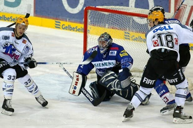 Simon Danner gegen Jason Holland im Slot