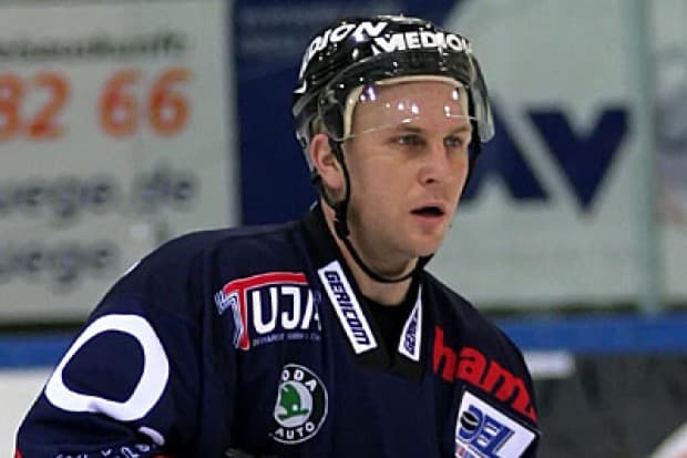 Chris Armstrong mit 2 Toren (1:1; 4:3)