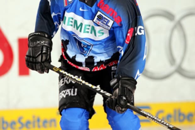 Doug Ast bleibt bis 2008 ein Ingolstädter 