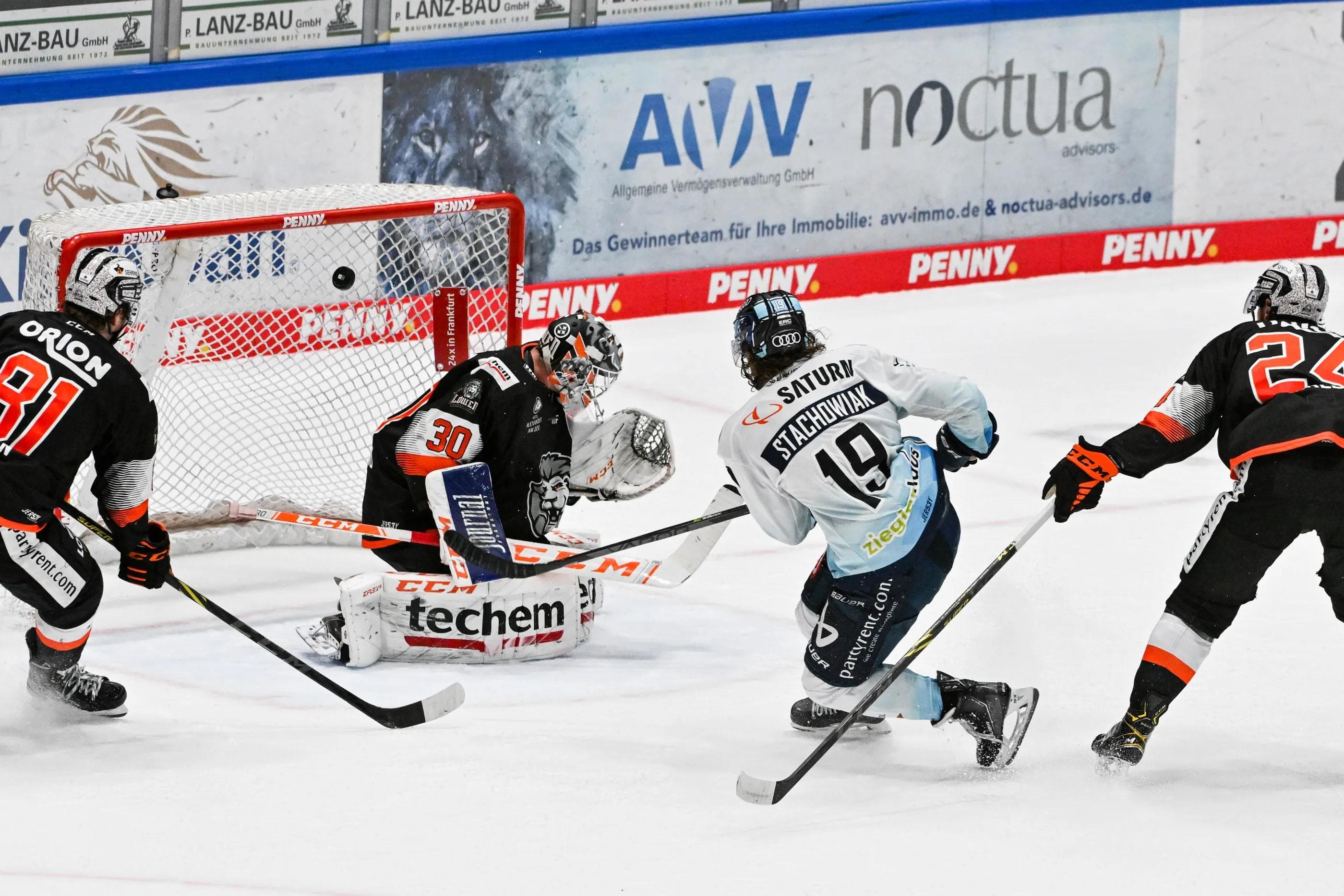 Wojciech Stachowiaks Siegtreffer in der Overtime.
Foto: DEL-Photosharing