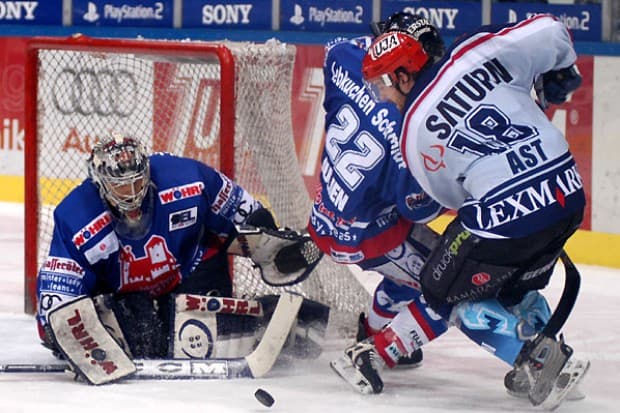 Doug Ast erzielte das 2:0