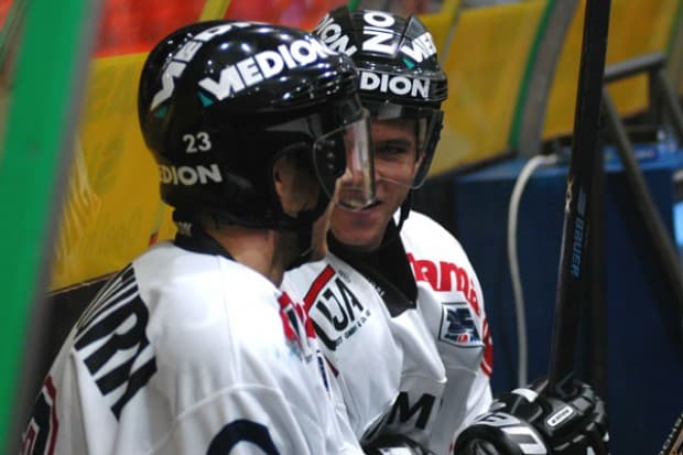Andy McDonald und Markus Schröder auf der Strafbank
