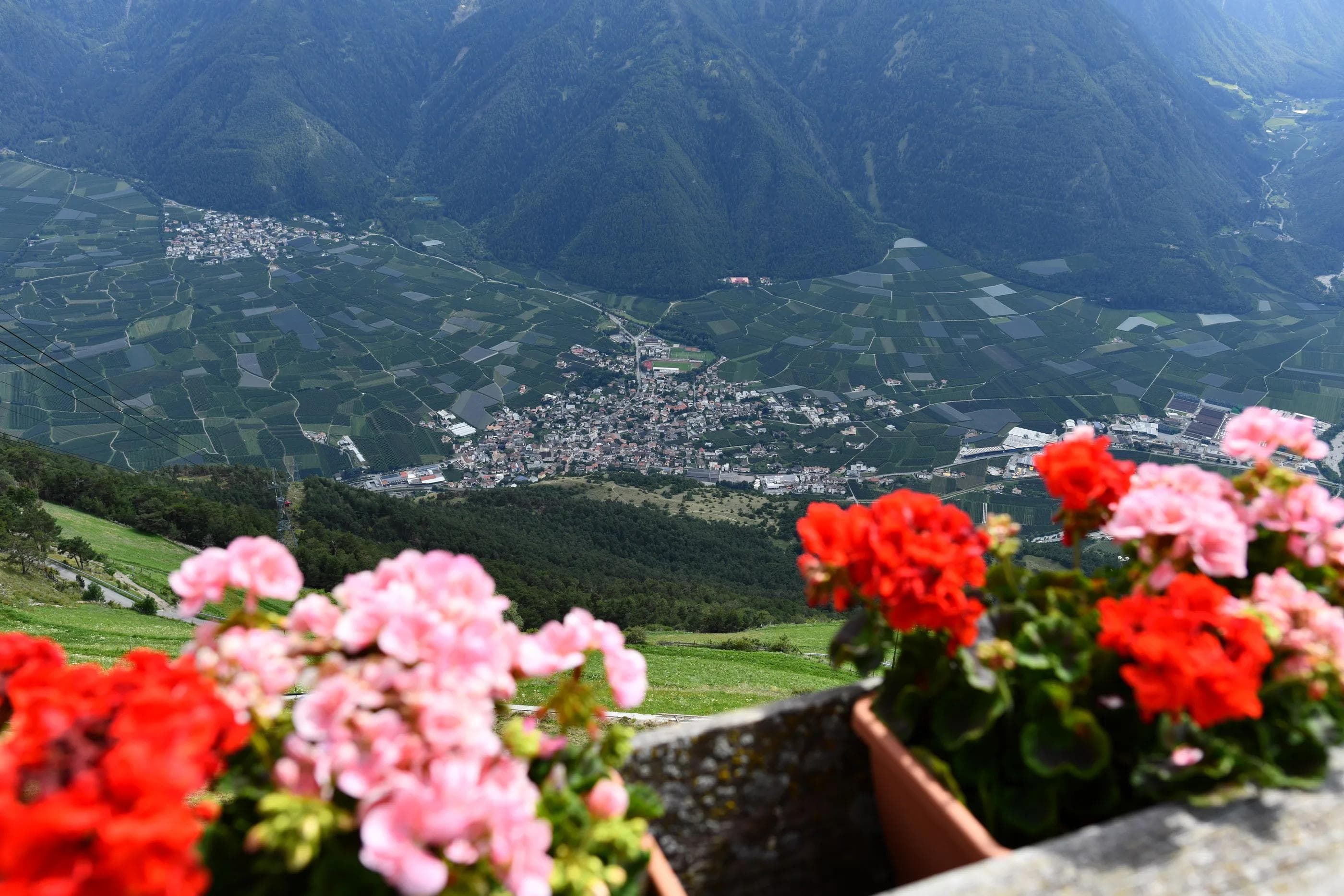 Latsch liegt wunderschön im Vinschgau und bietet hervorragende Trainingsmöglichkeiten.
Foto: Johannes Traub/JT-Presse.de