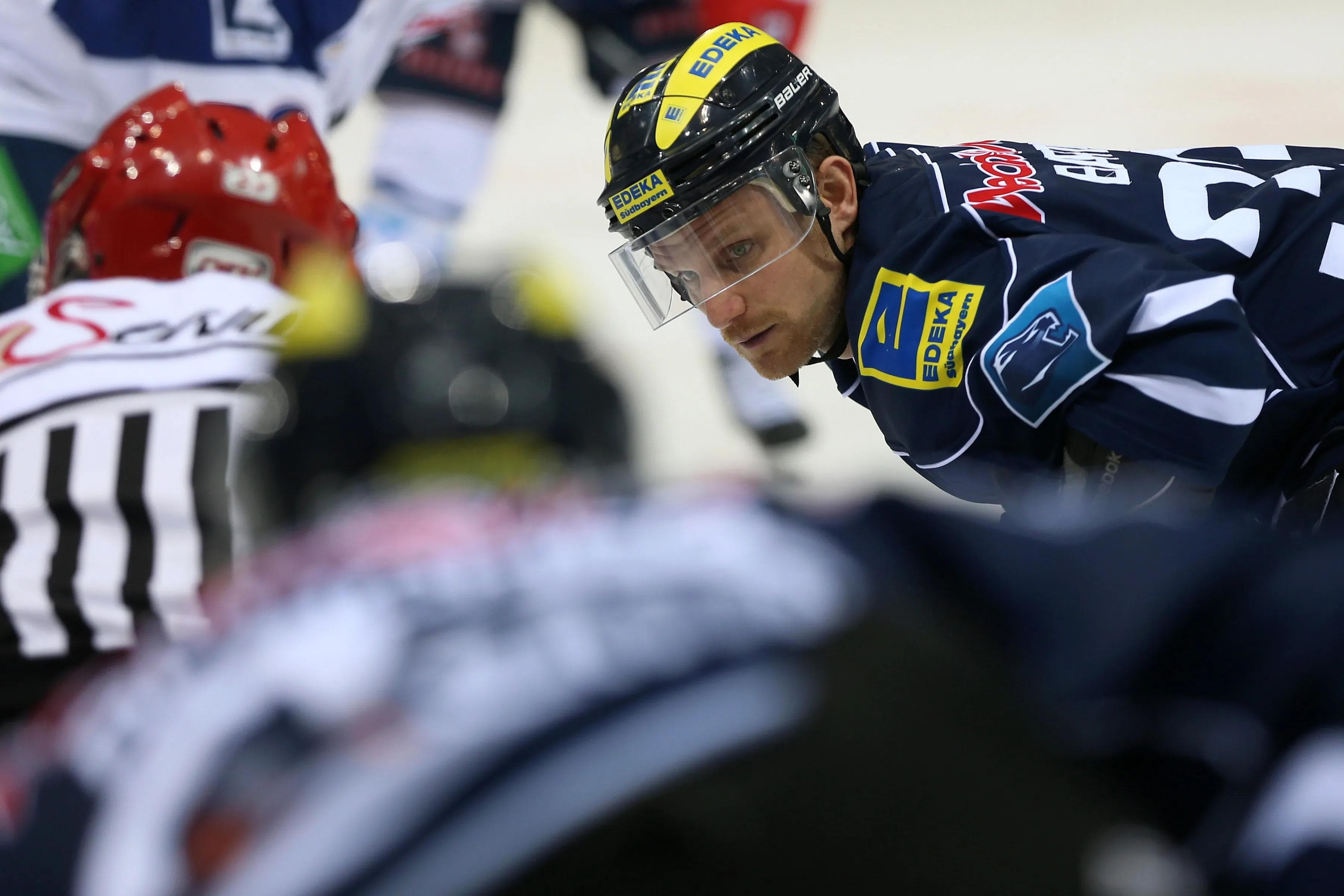Björn Barta will im Sommer "ein, zwei Kilo Muskeln aufbauen". Foto: Stefan Bösl / kbumm.de