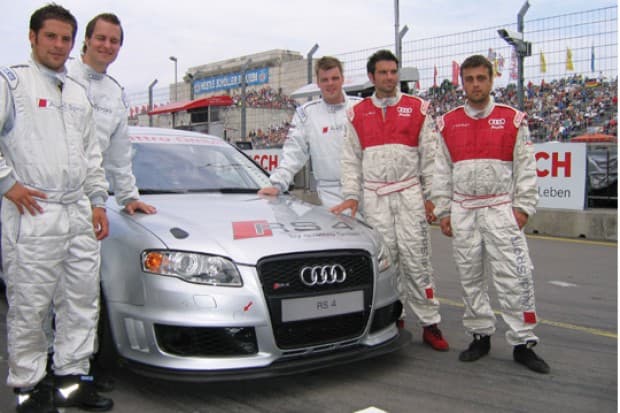 Das gesamte ERC-Rennteam- Seidenberg, Schmidt, Wagner, Waginger, Bauer