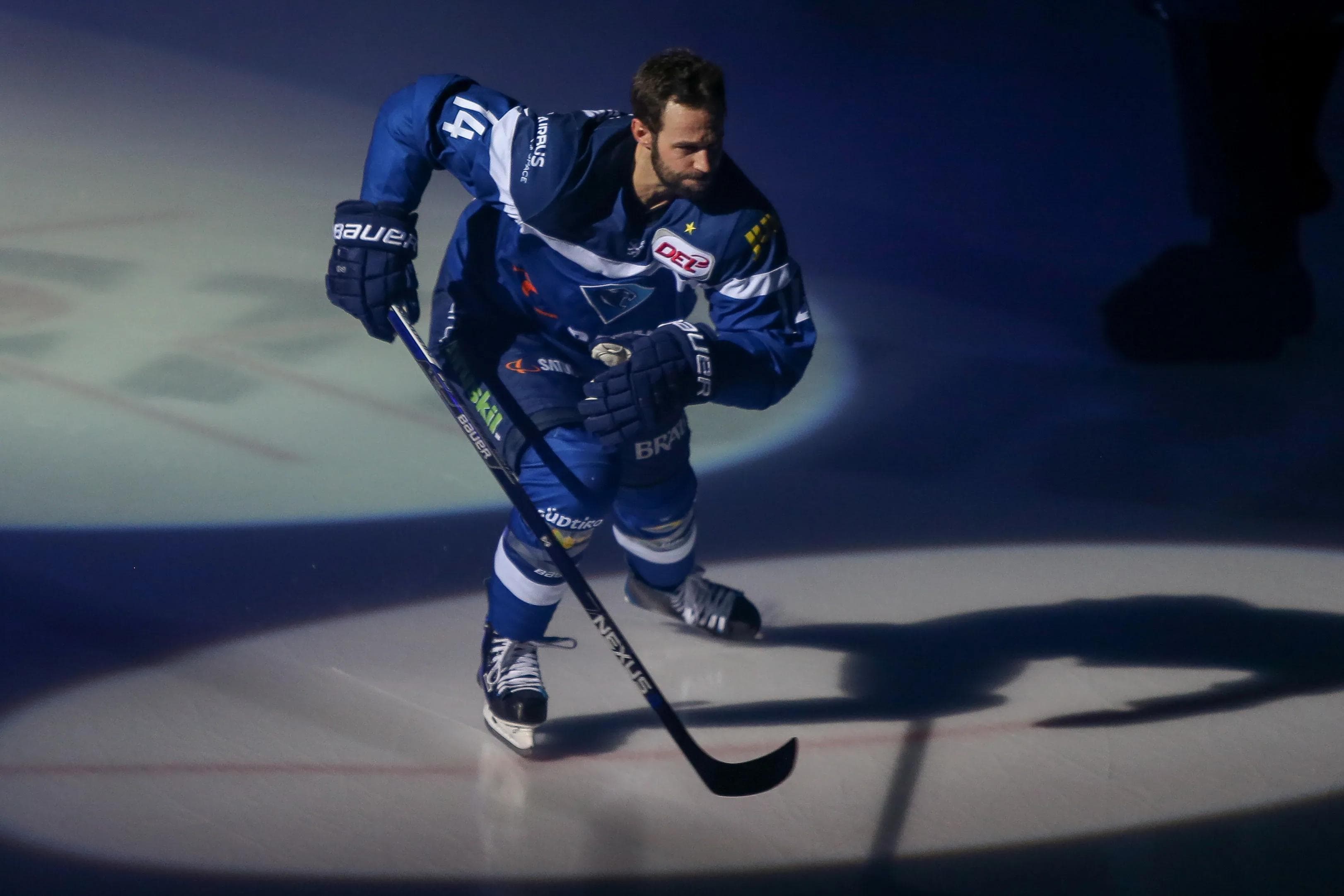 Dustin Friesen und seine Panther haben am Sonntag ein Heimspiel. Foto: Meyer / kbumm.de
