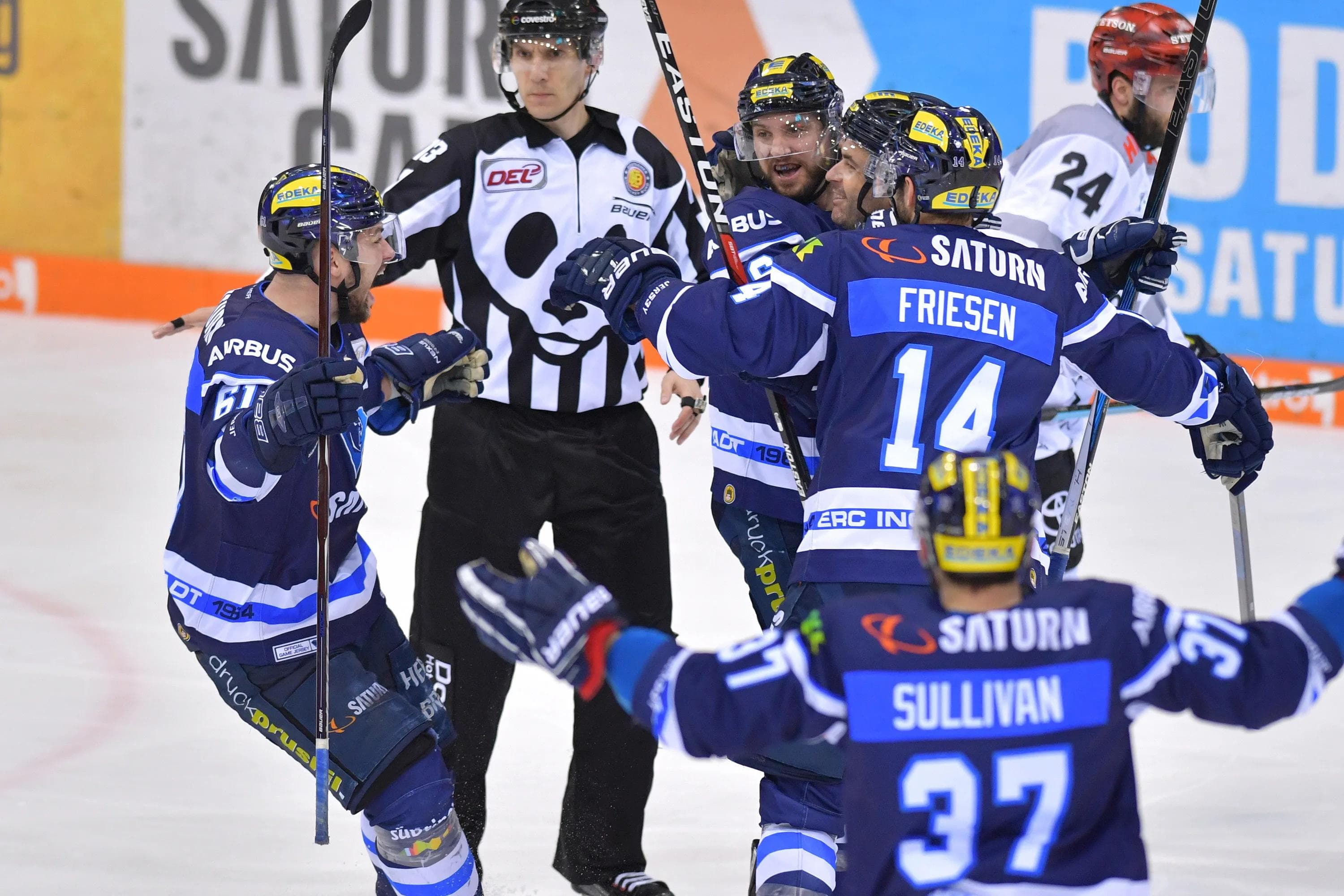 Sieg! Die Panther führen mit 2:0 in der Serie.
Foto: Johannes TRAUB / ST-Foto.de