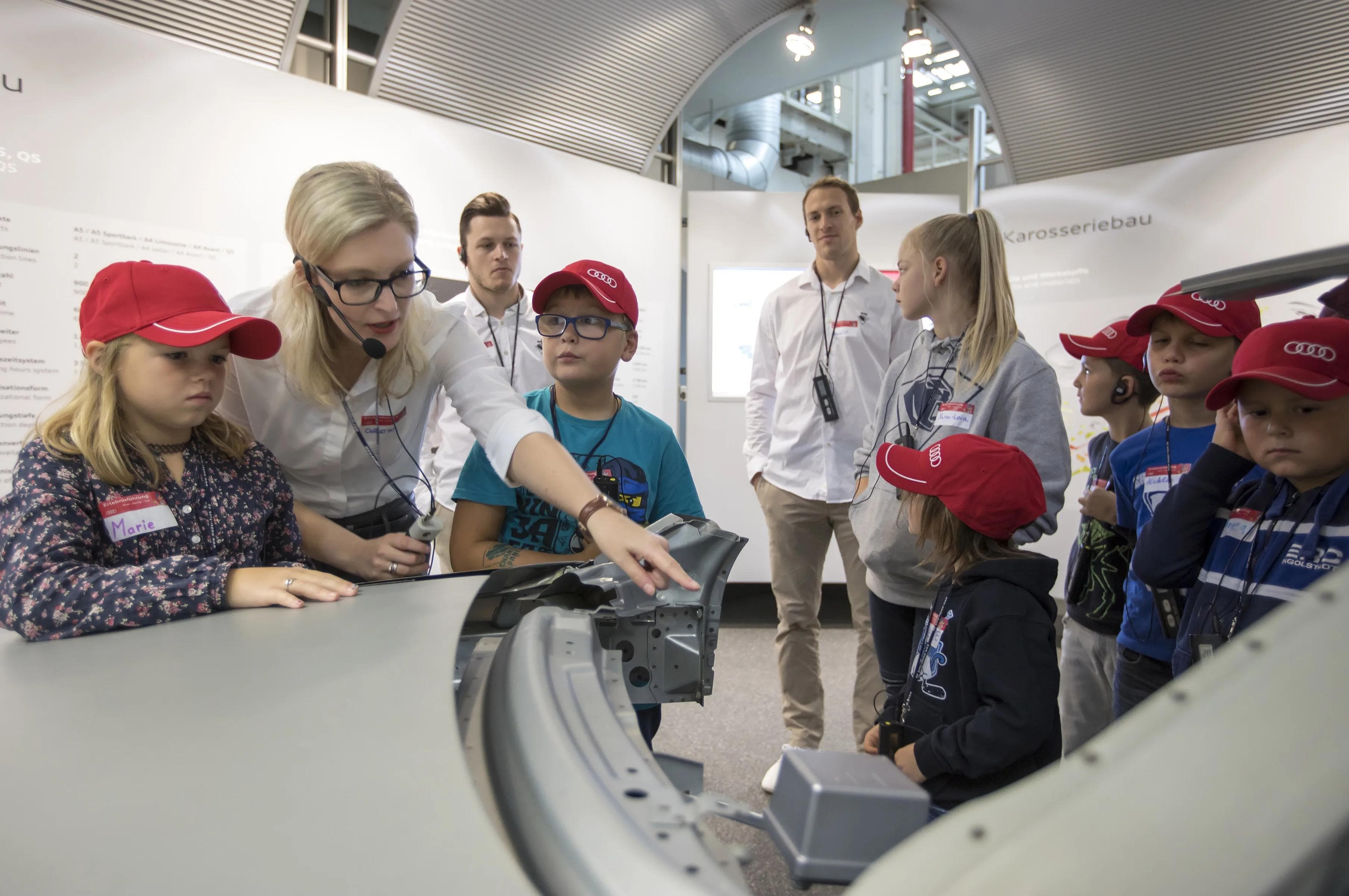 Der Xaver Kids-Club besuchte Audi. Foto: Sauer