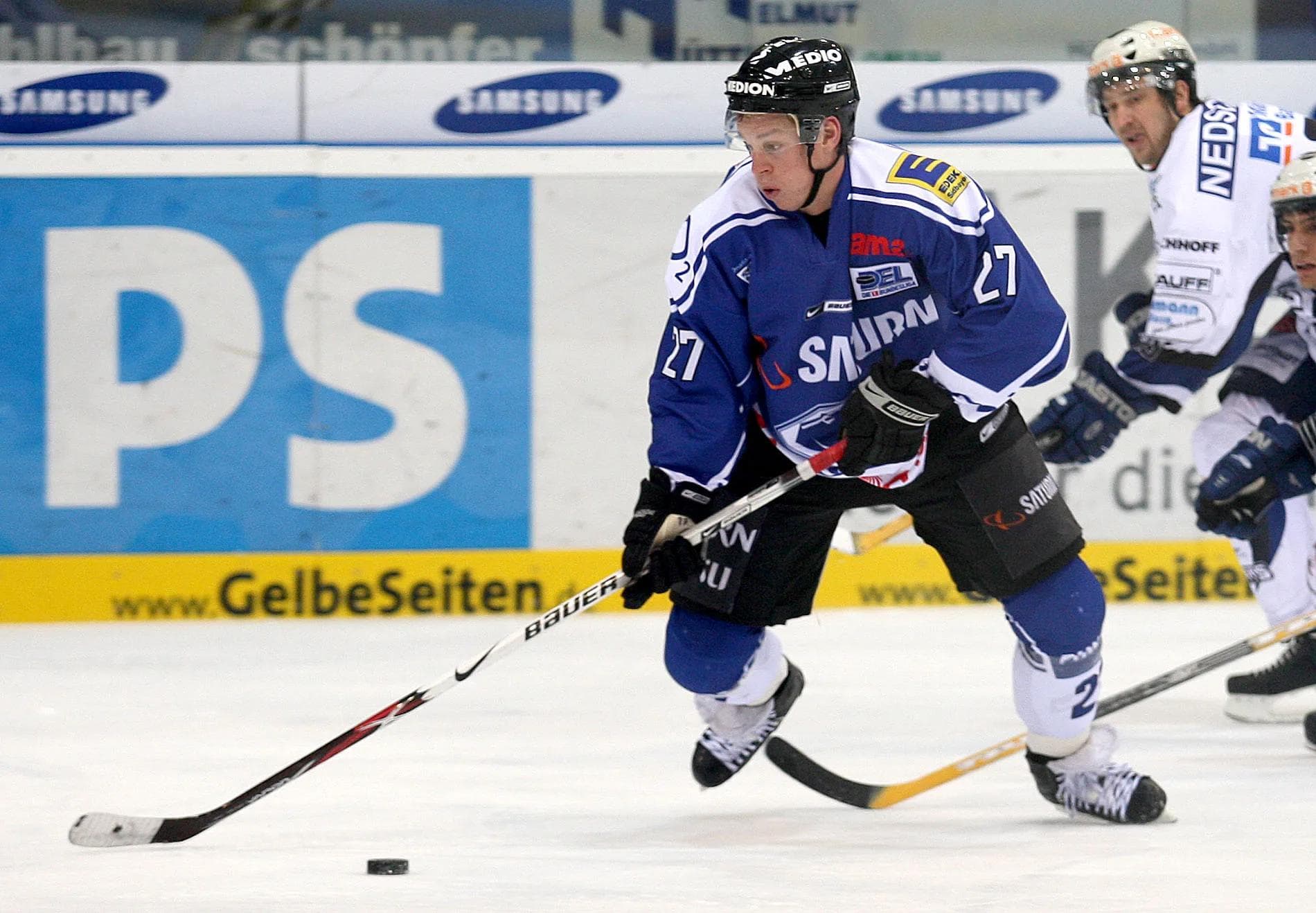 Matt Keith, früher in pantherblau, hat nun das lila Leiberl vom Braehead Clan übergestreift. Foto: Stefan Bösl / kbumm.de