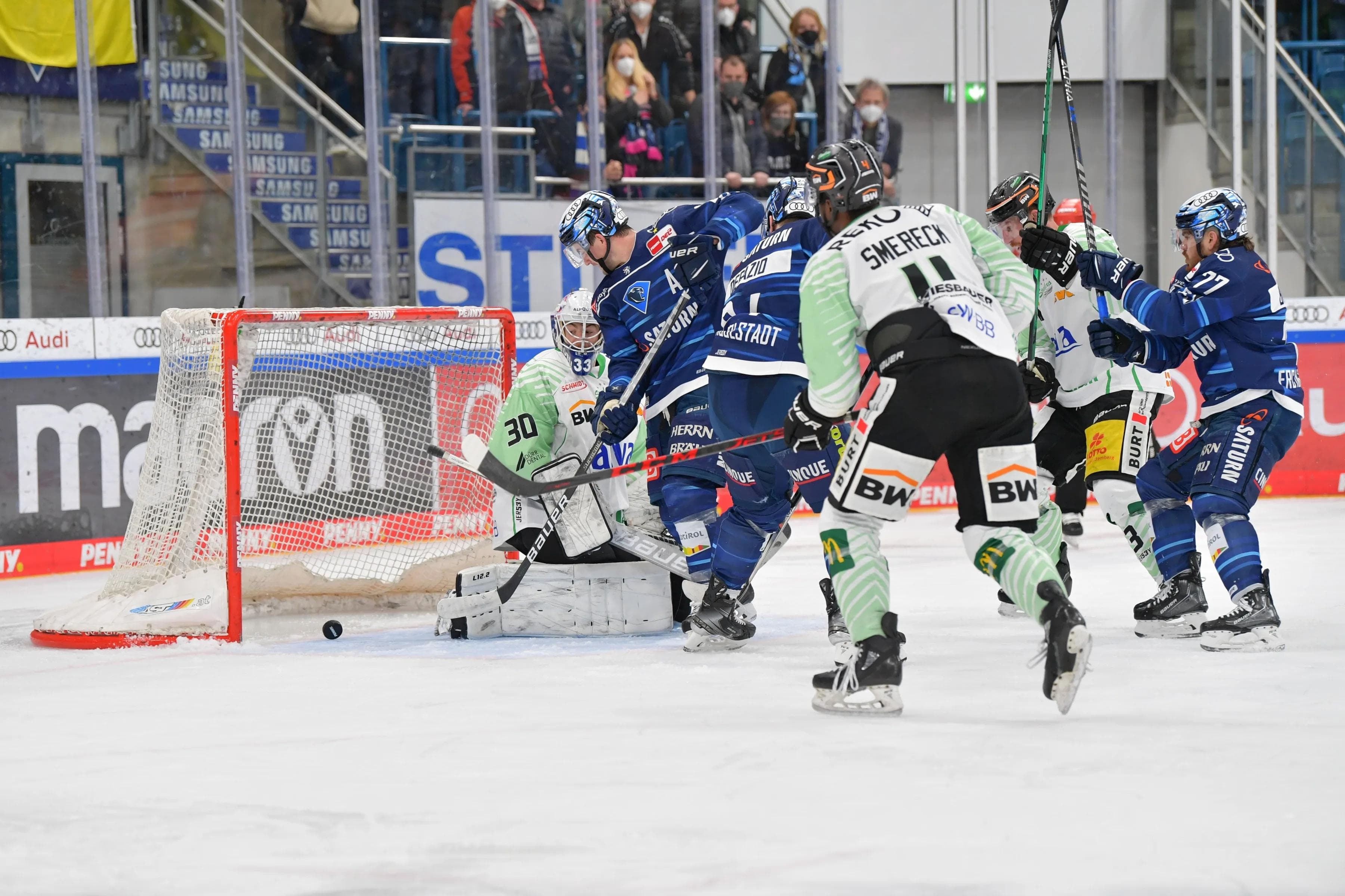 Mit zwei wichtigen Treffern drehten die Panther das Spiel im zweiten Drittel.
Foto: Johannes Traub/JT-Presse.de